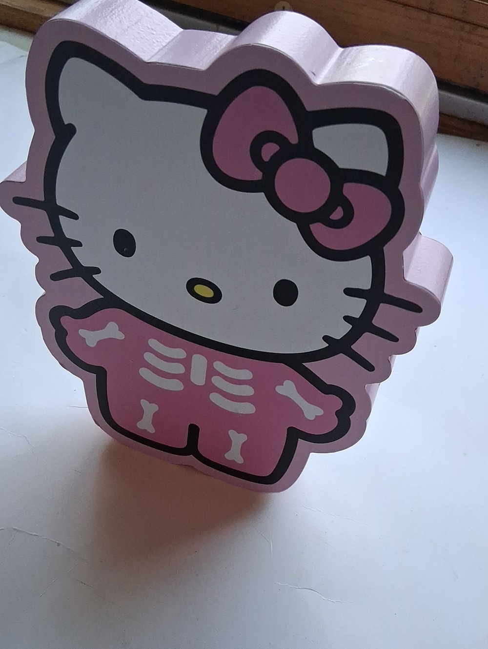 Sanrio Hello Kitty Pink & White Wooden Figure